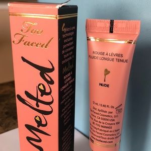 💄💋 Too Faced melted liquid lipstick in nude